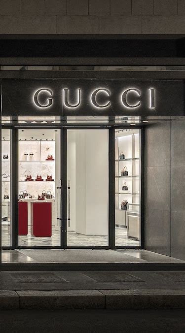 sconti gucci milano|Milano Monte Napoleone Flagship .